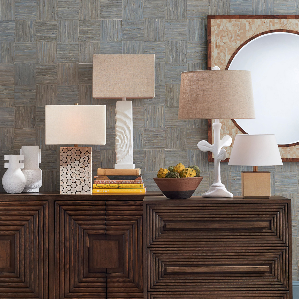 Настольная лампа с белым каркасом и тканевым абажуром Natural Stems