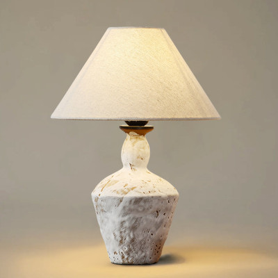 Настольная лампа с керамическим фактурным основанием и тканевым абажуром Eastern Tale