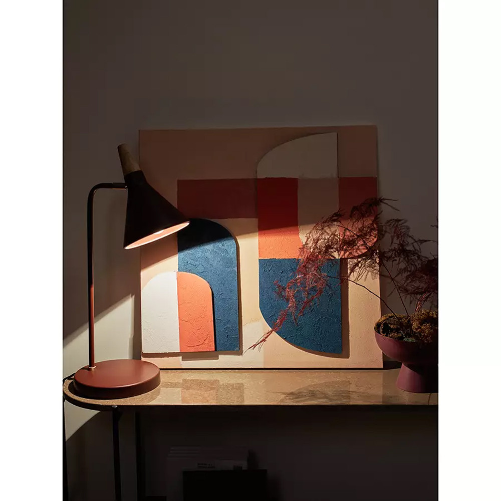 Настольная лампа с конусообразным плафоном Plum Table Lamp