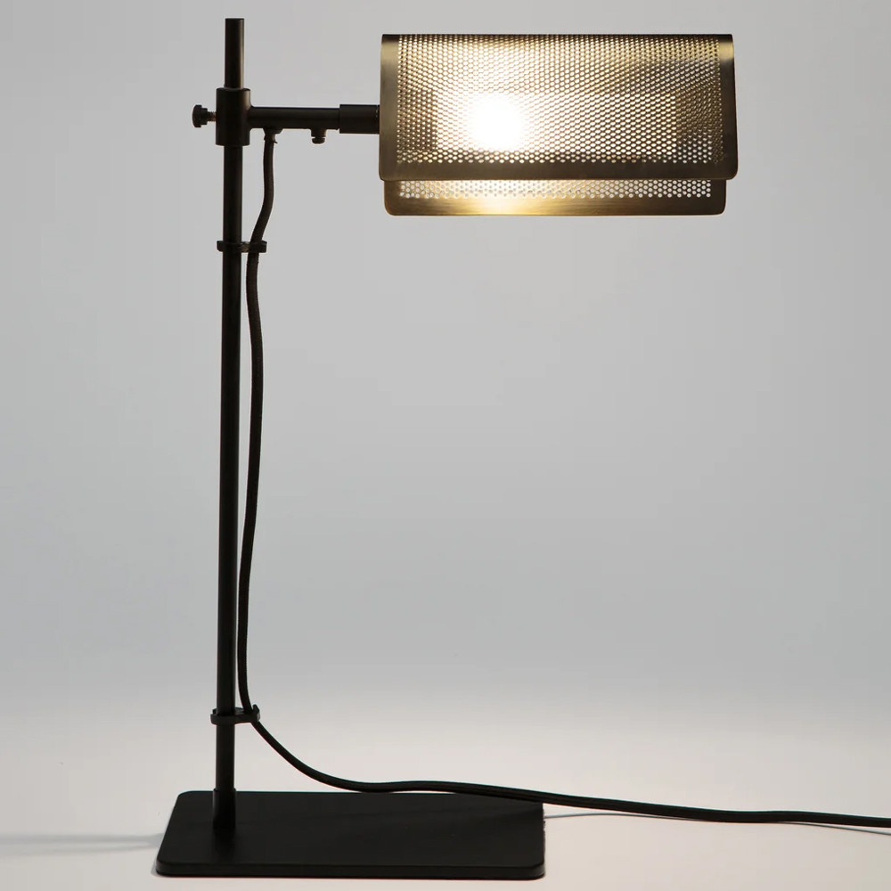 Настольная лампа с плафоном из перфорированного металла Elledge Table Lamp