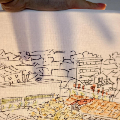 Настольная лампа с принтом на белом тканевом абажуре Roof Garden Lamp