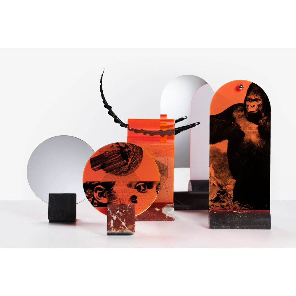 Настольное дизайнерское зеркало Poltronova Vanitas Rosso Franci Mirror and Photo Holder