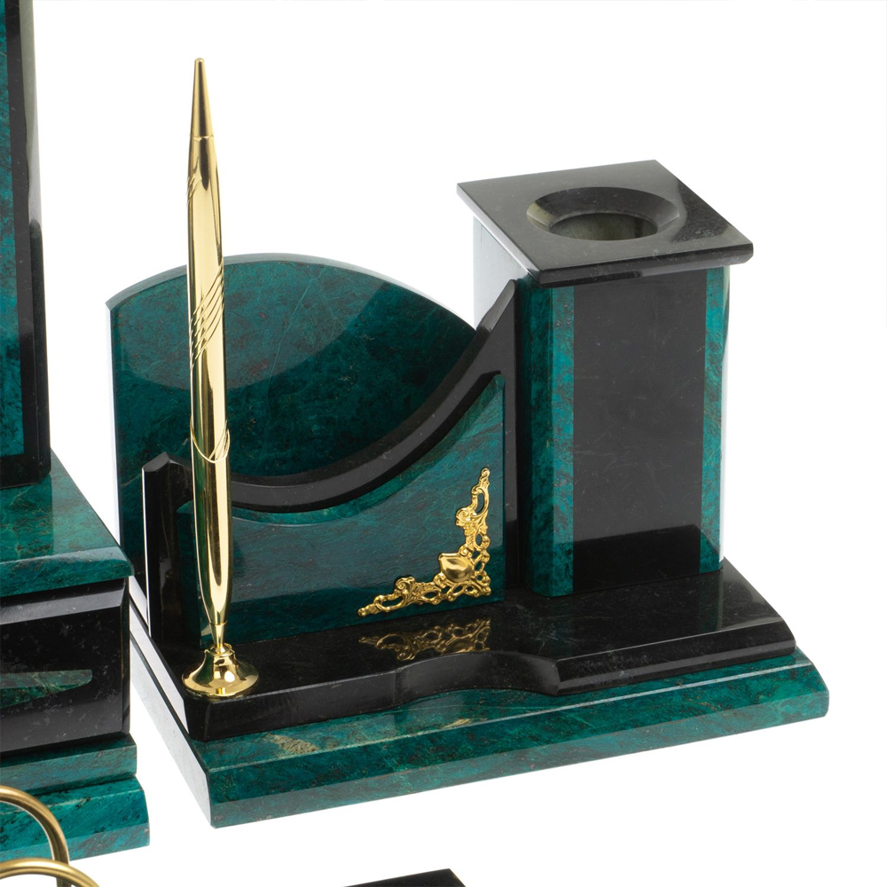 Настольный письменный набор из змеевика тёмно-зелёного цвета с декором в виде орла Successful Leader