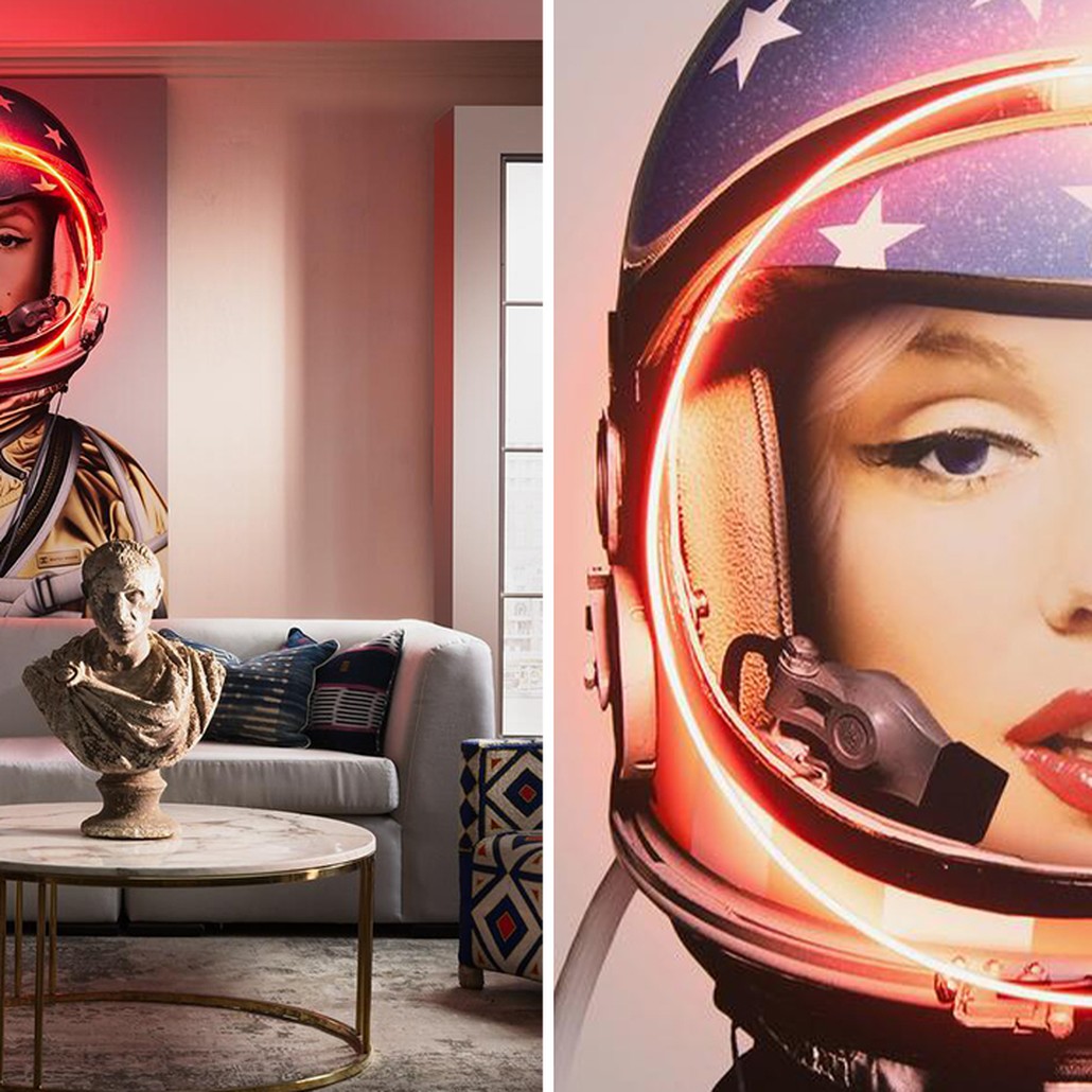 Неоновый постер Мерлин Монро в Скафандре Space Girl Marilyn