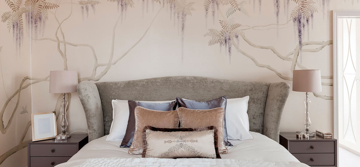 Обои в японском стиле Wisteria Lavender on Natural Mica metallic silk