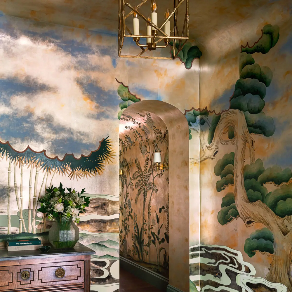 Обои ручная роспись Bamboo River Blossom Original colourway on Deep Rich Gold gilded paper with pearlescent antiquing