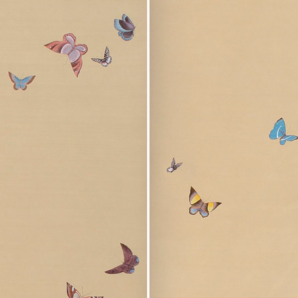Обои ручная роспись Butterflies Icarus on New Faint Gold metallic silk