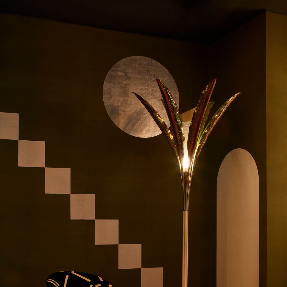 Обои ручная роспись Chez Nina by India Mahdavi Standard colourway on Perfect Green slub silk