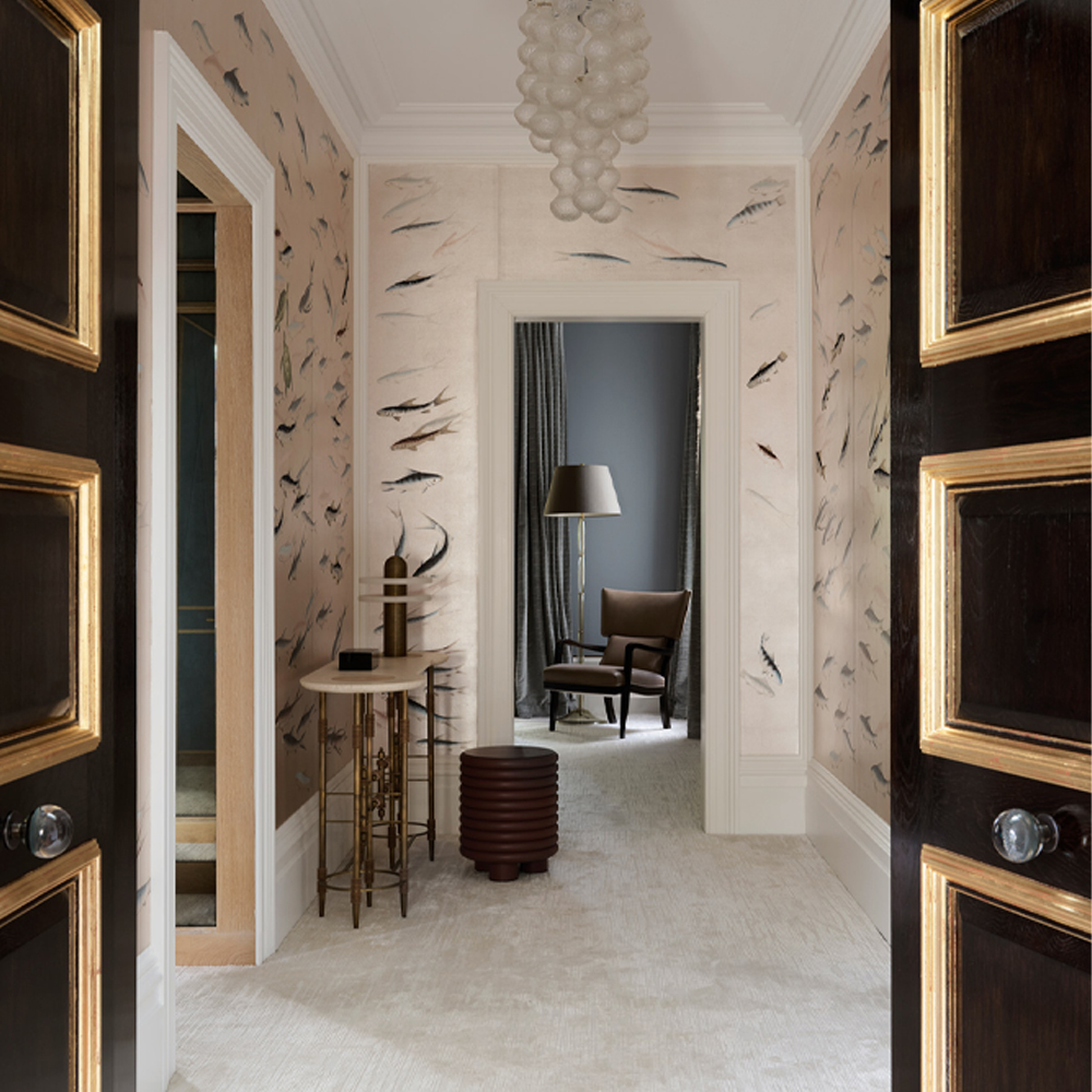 Обои ручная роспись Fishes Blue Pearl on Tarnished Silver gilded silk with pearlescent antiquing