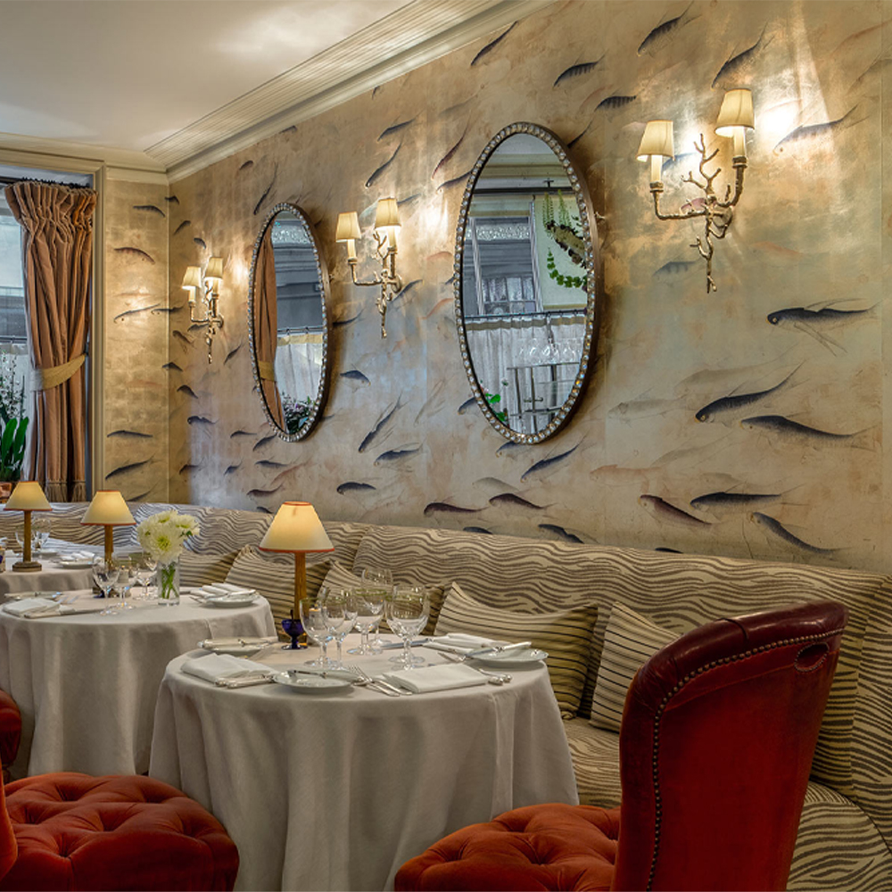 Обои ручная роспись Fishes Blue Pearl on Tarnished Silver gilded silk with pearlescent antiquing