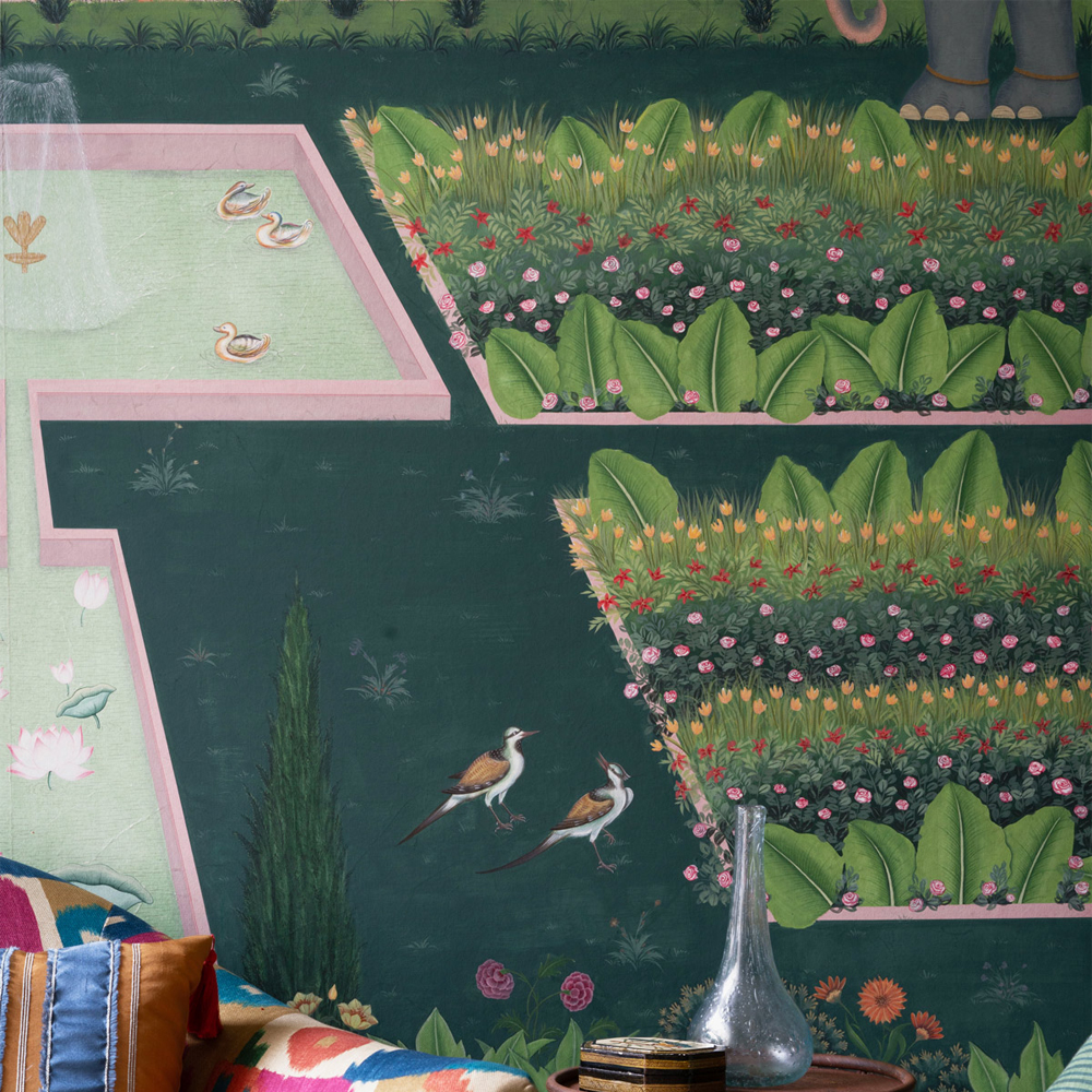 Обои ручная роспись Mahal Garden Original colourway on blue painted Xuan paper