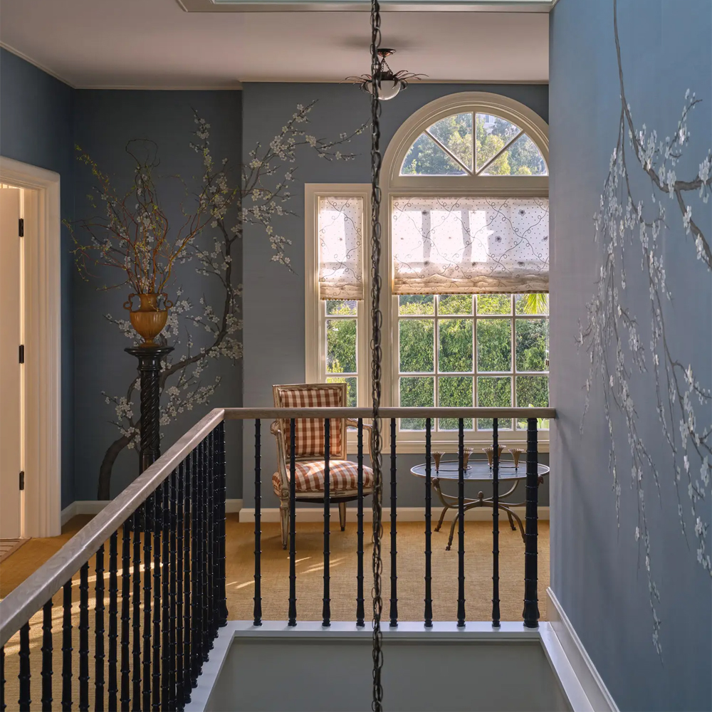 Обои ручная роспись Nara Original colourway on Summer Sky slub silk