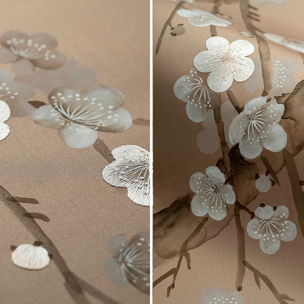 Обои ручная роспись Plum Blossom Colourway SC-232 on Lead Grey dyed silk