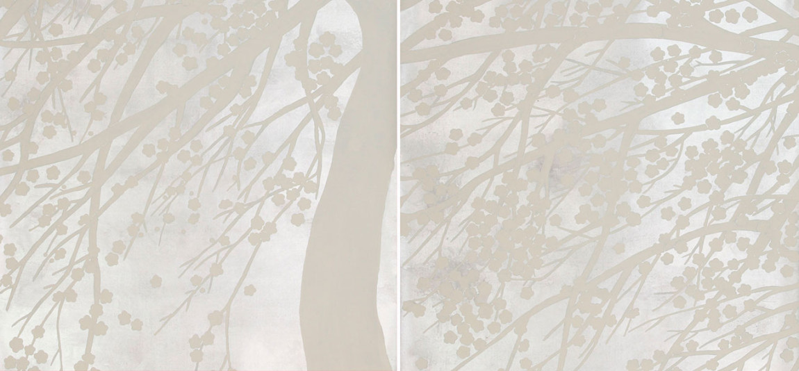 Обои ручная роспись Windswept Blossom Blossom on Sterling Silver gilded silk with pearlescent antiquing