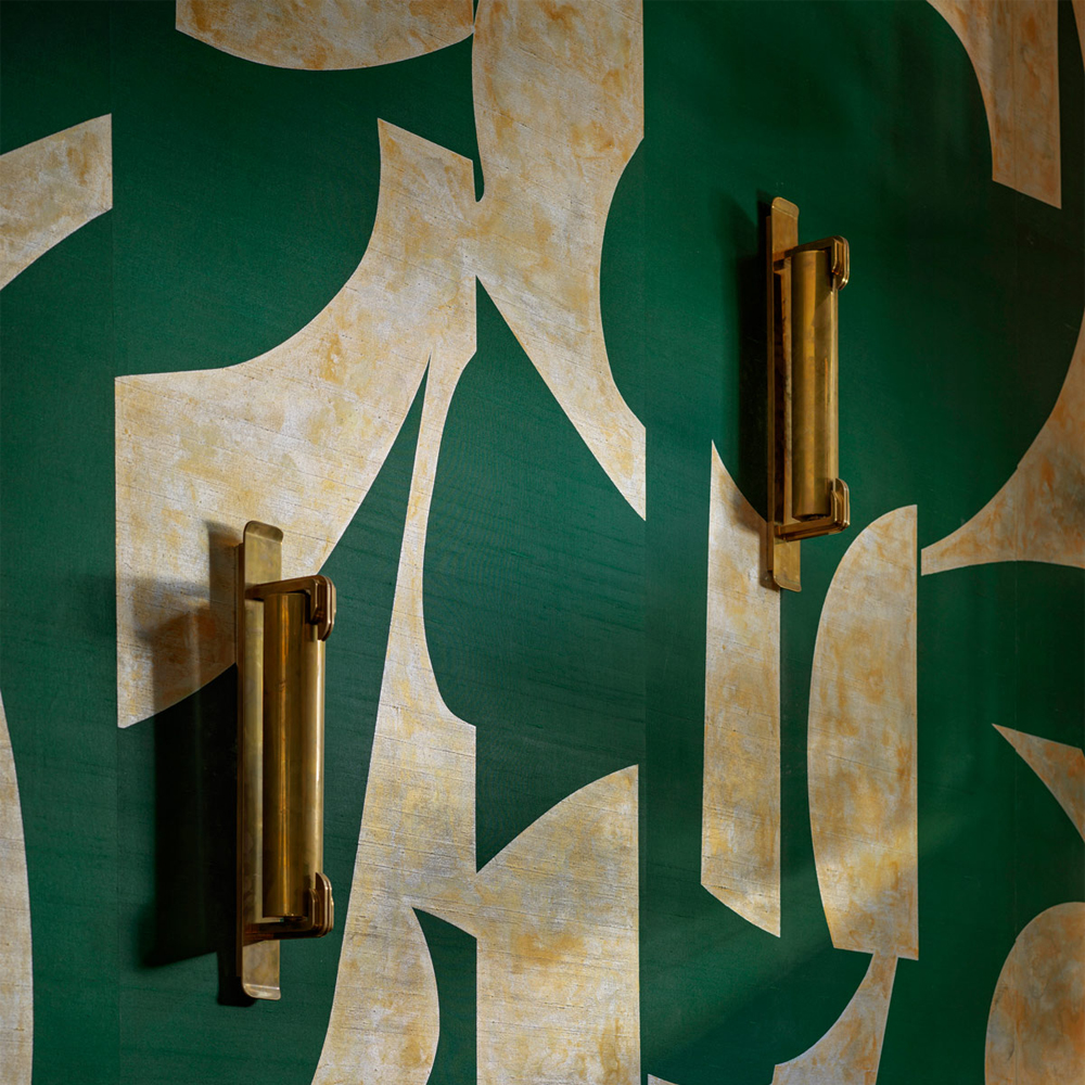 Обои ручная роспись в стиле Арт-деко Symphony Original colourway on Jade silk dupion