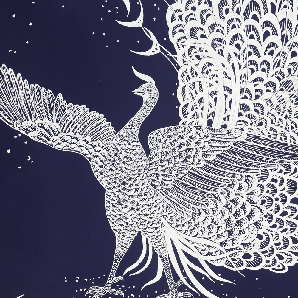 Обои ручная роспись в стиле Арт-деко Whistler Peacocks Special Colourway on Empire Blue dyed silk