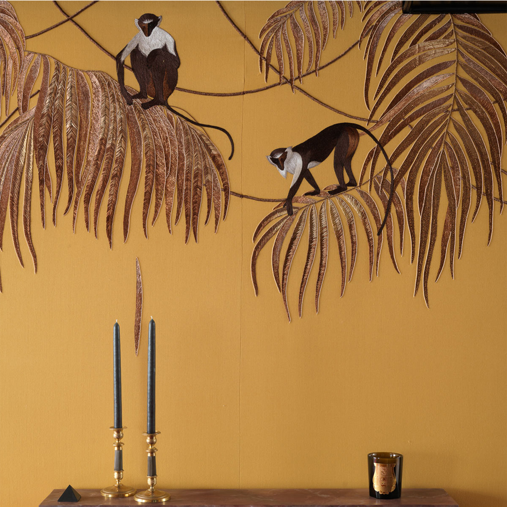 Обои с вышивкой ручной работы Étienne Original colourway on wool sateen