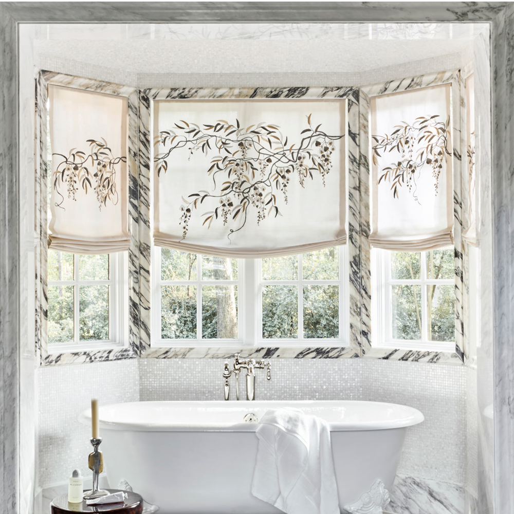 Обои с вышивкой ручной работы Moonlit Garden Original colourway on muslin