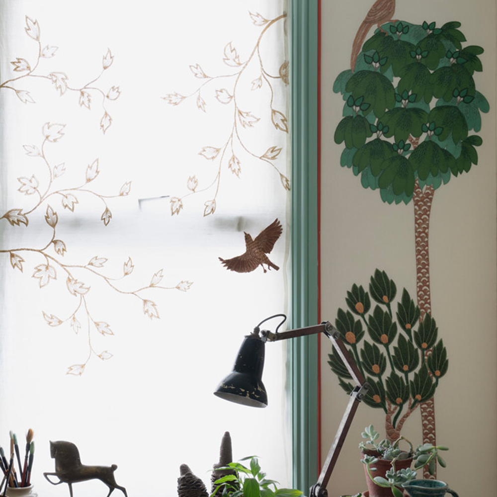 Обои с вышивкой ручной работы Mughal Trees Original colourway on linen