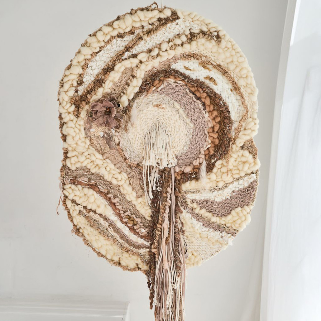 Овальный Современный Гобелен Абстракция в бежевых тонах Shallow