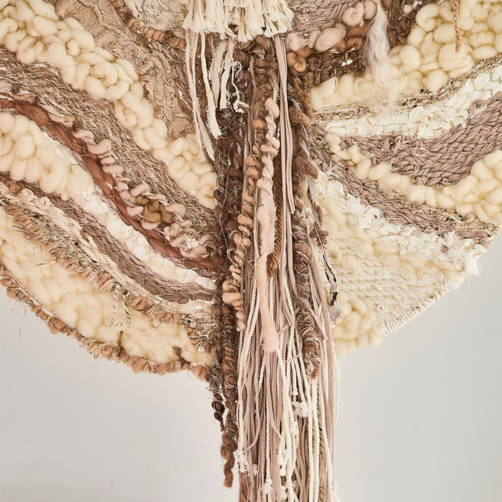 Овальный Современный Гобелен Абстракция в бежевых тонах Shallow