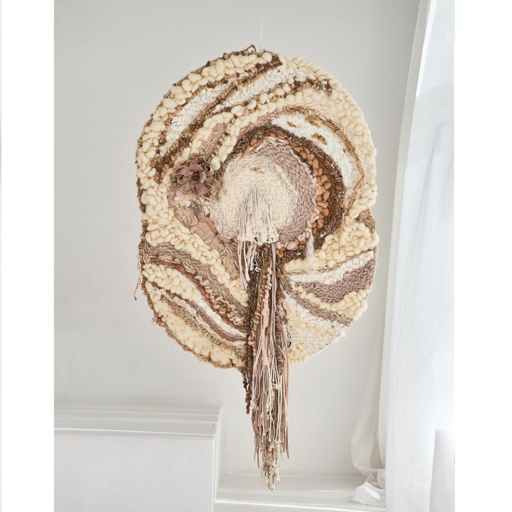 Овальный Современный Гобелен Абстракция в бежевых тонах Shallow