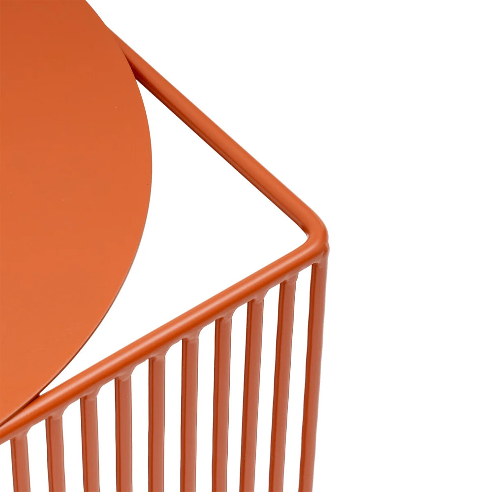 Оранжевый приставной стол из металла Lattice