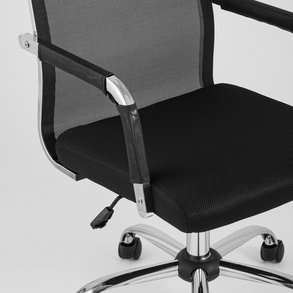 Офисное кресло с сетчатой спинкой NETTING