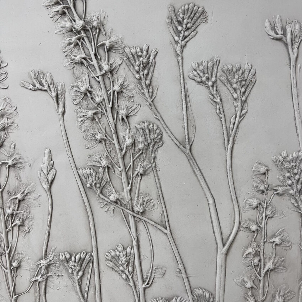 Панно Серые цветы