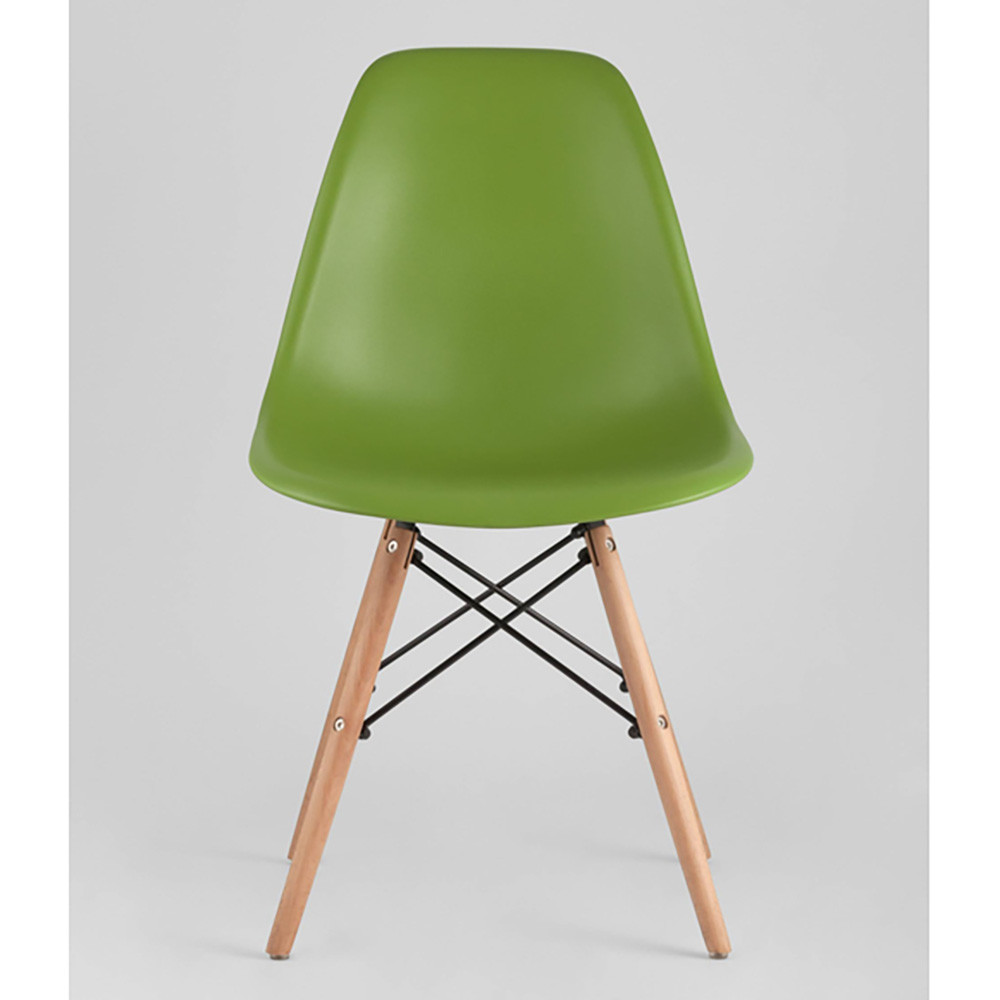 Пластиковый стул на ножках из массива бука Eames Green