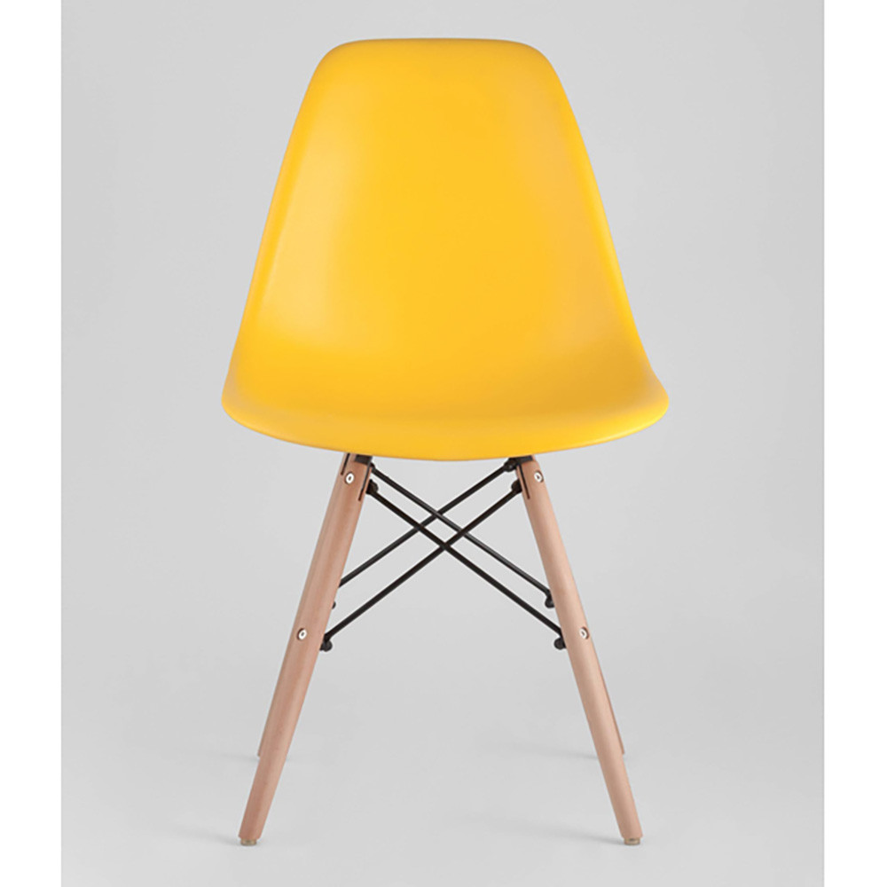 Пластиковый стул на ножках из массива бука Eames Yellow