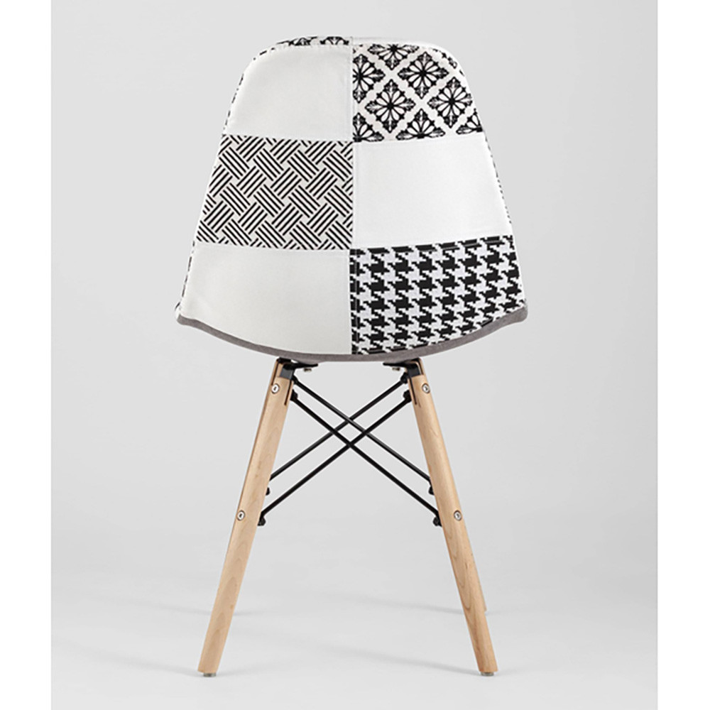 Пластиковый стул на ножках из массива бука Eames Черно-Белый Пэчворк