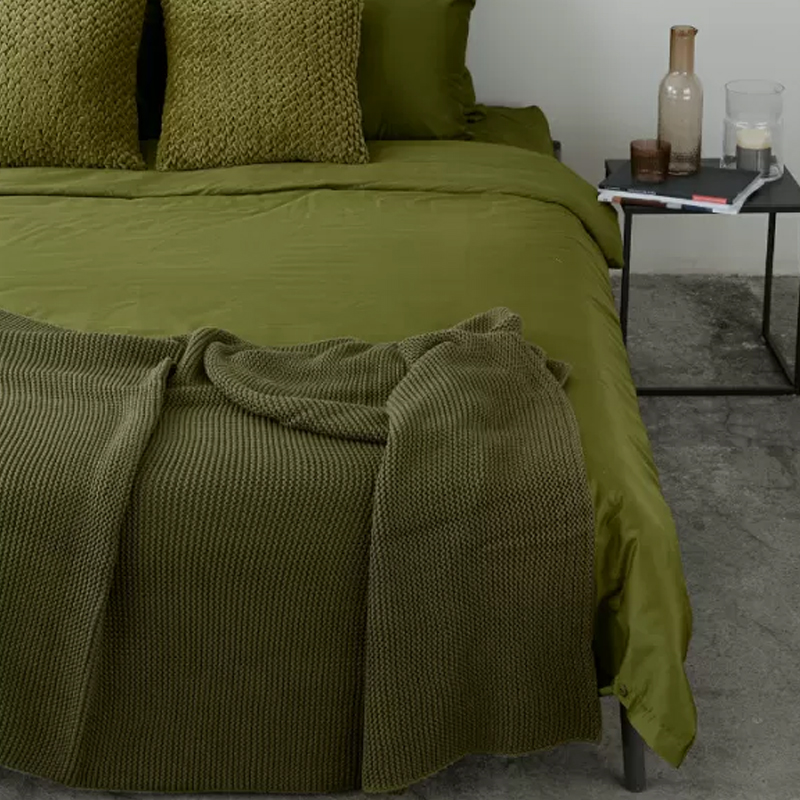 Плед из хлопка жемчужной вязки оливкового цвета Waffle Comfort