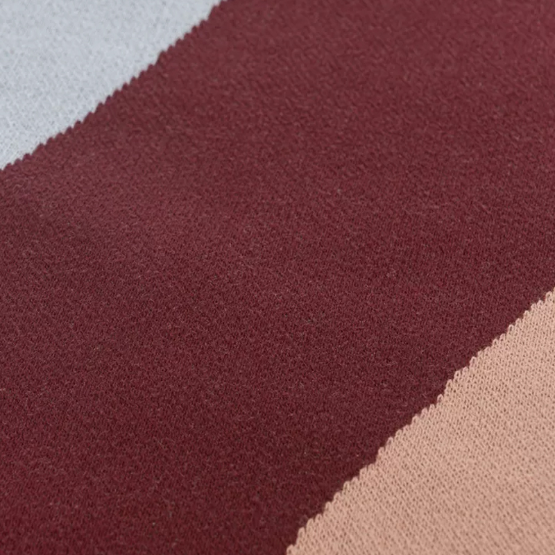 Плед из хлопка с геометрическим рисунком Elan Stripe Addison