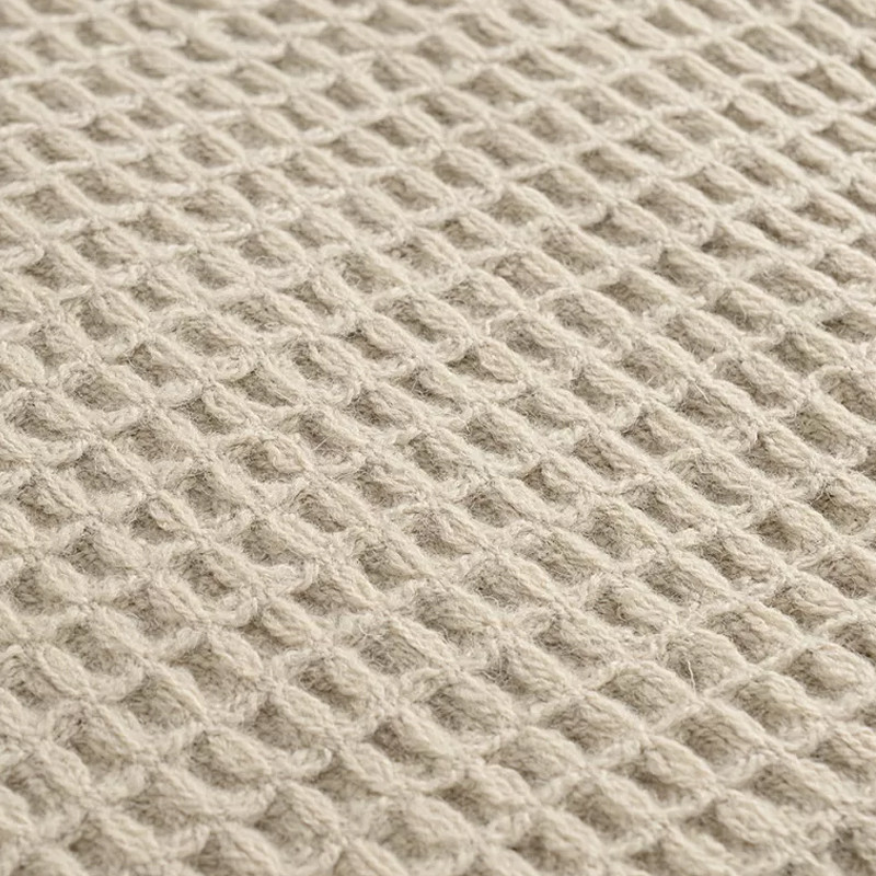 Плед из шерсти бежевого цвета с бахромой Waffle Comfort