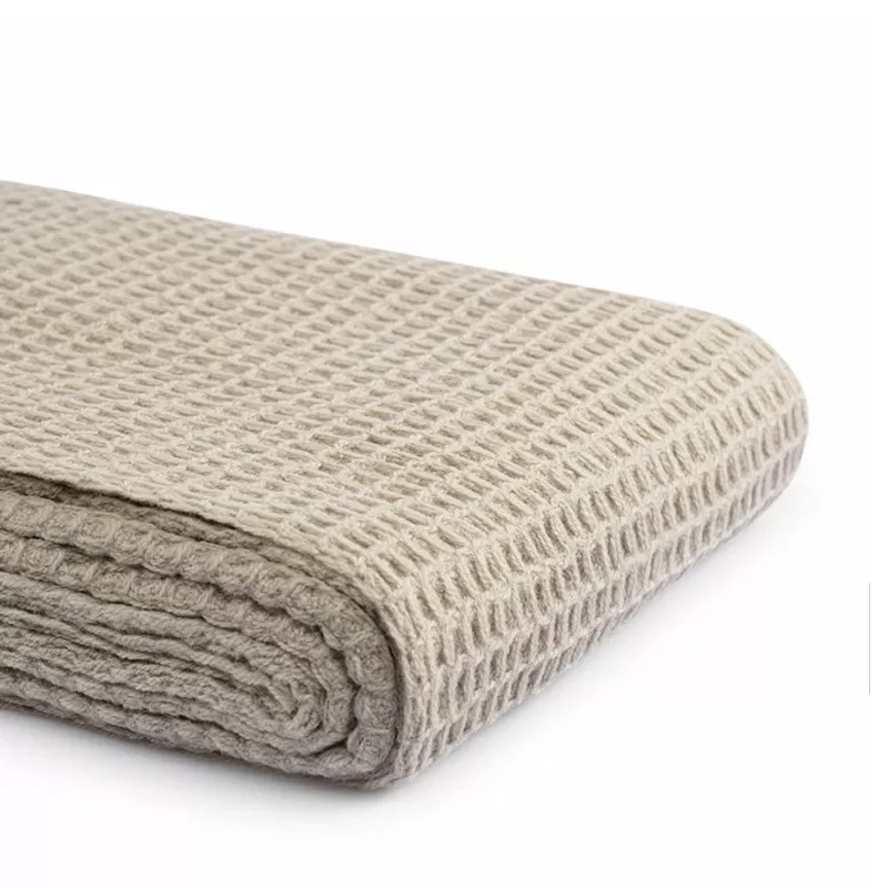 Плед из шерсти бежевого цвета с бахромой Waffle Comfort