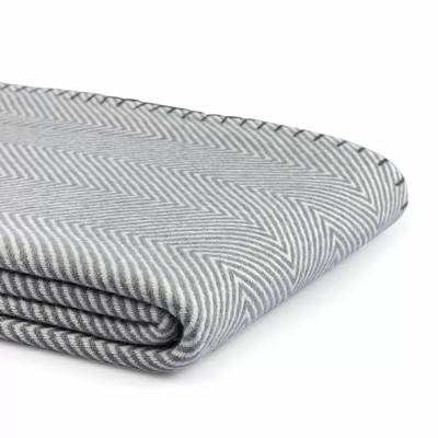 Плед из шерсти мериноса серого цвета 130×180 см Gray Waves