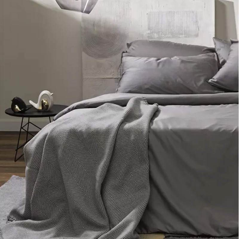 Плед из шерсти мериноса серого цвета 130×180 см Gray Waves