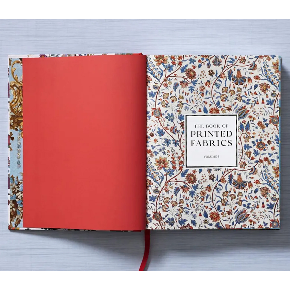 Подарочная Книга для дизайнеров The Book of Printed Fabrics. 16th - today XXL