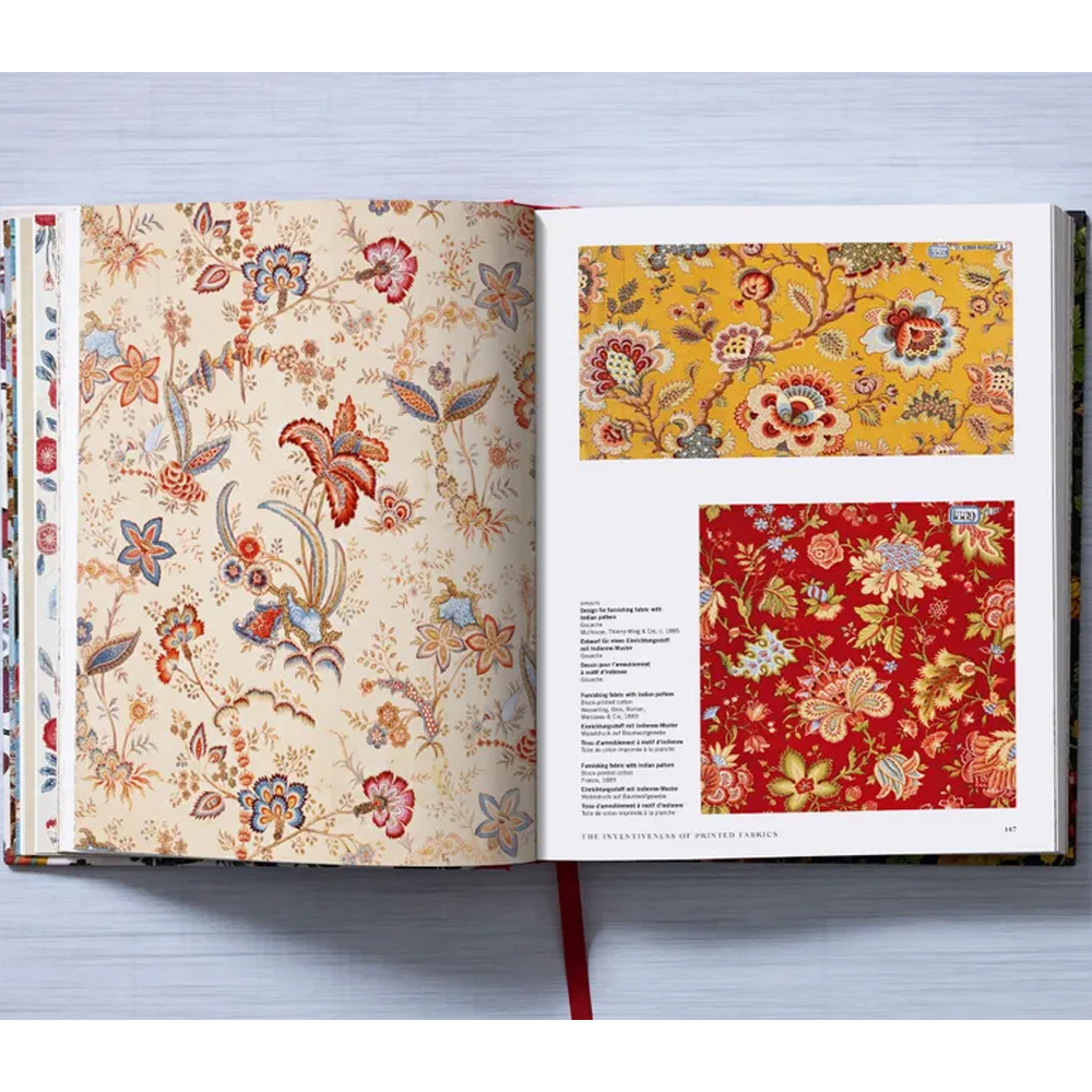Подарочная  Книга для дизайнеров The Book of Printed Fabrics. 16th - today XXL