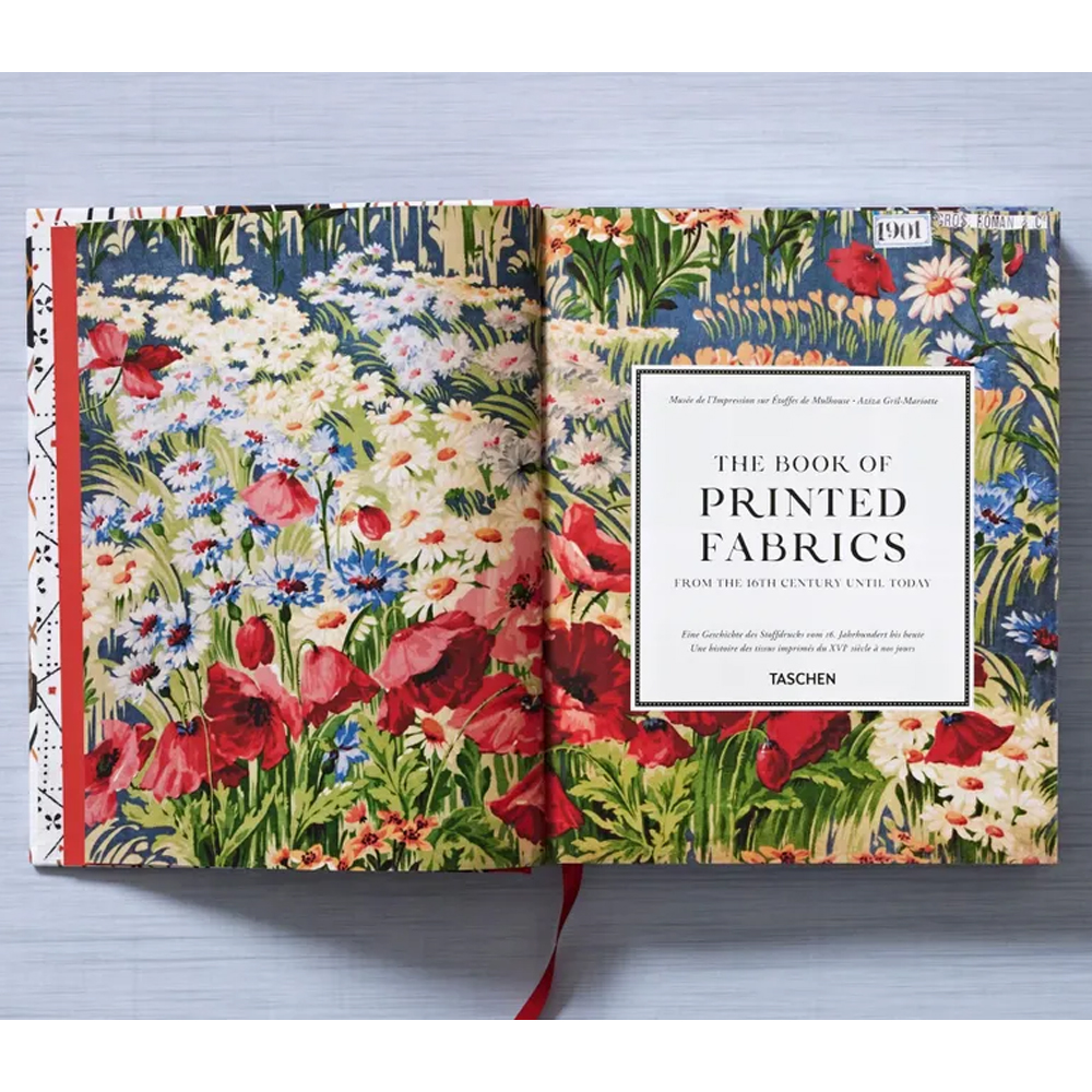 Подарочная Книга для дизайнеров The Book of Printed Fabrics. 16th - today XXL