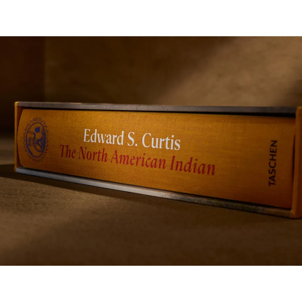 Подарочная Книга Edward S. Curtis North American Indian Complete Portfolios