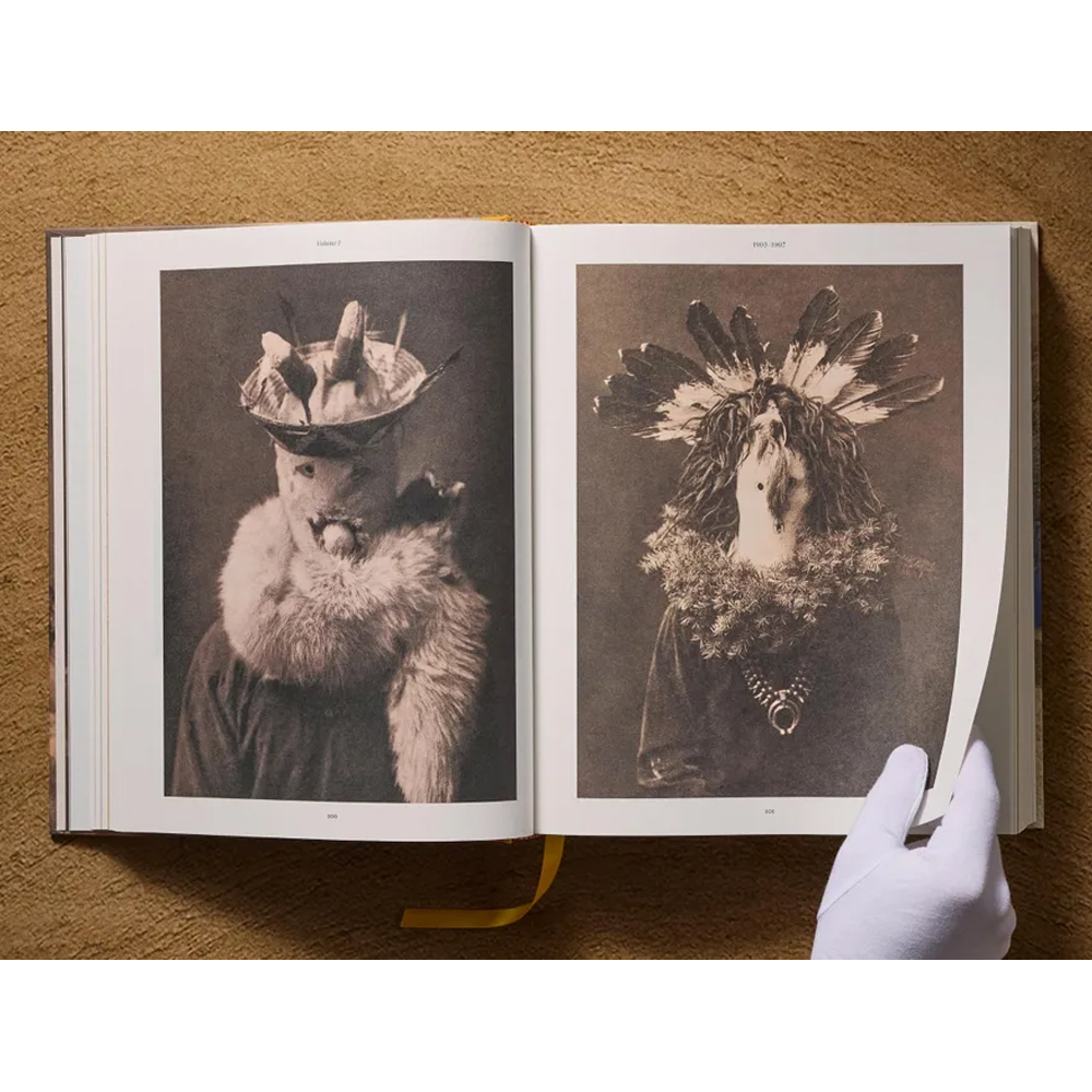 Подарочная Книга Edward S. Curtis North American Indian Complete Portfolios