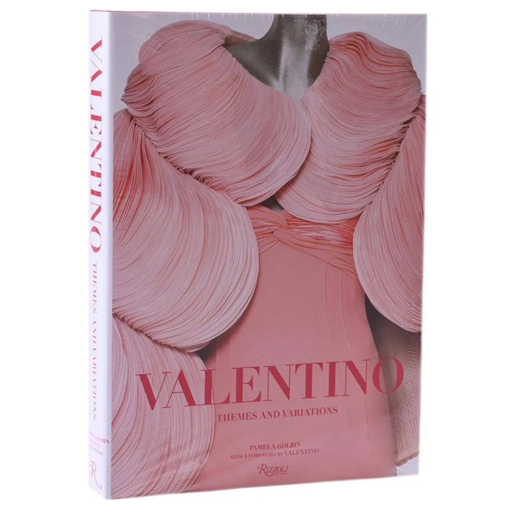 Подарочная Книга Valentino: Themes and Variations