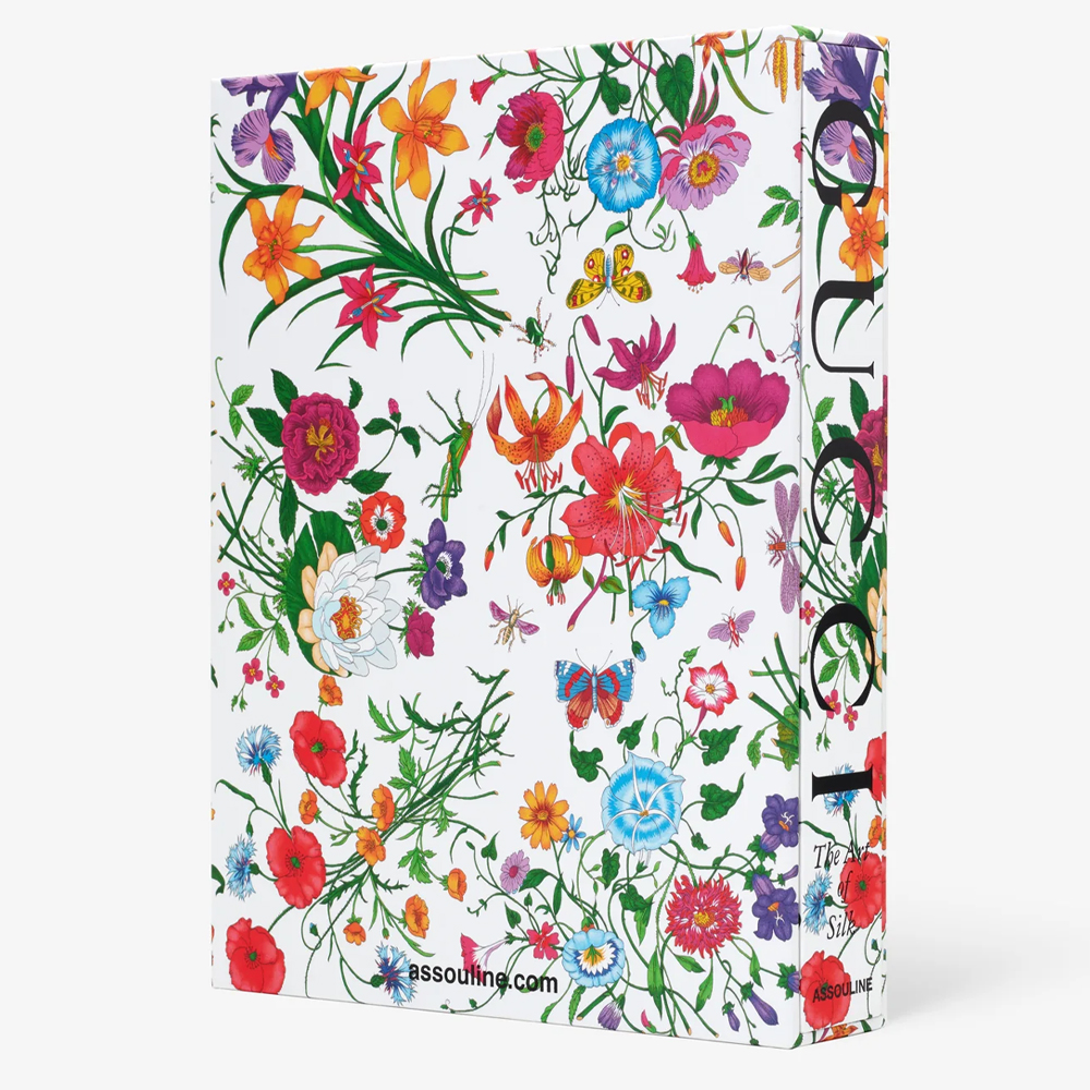 Подарочная коллекционная книга для дизайнеров Gucci. The Art of Silk Assouline