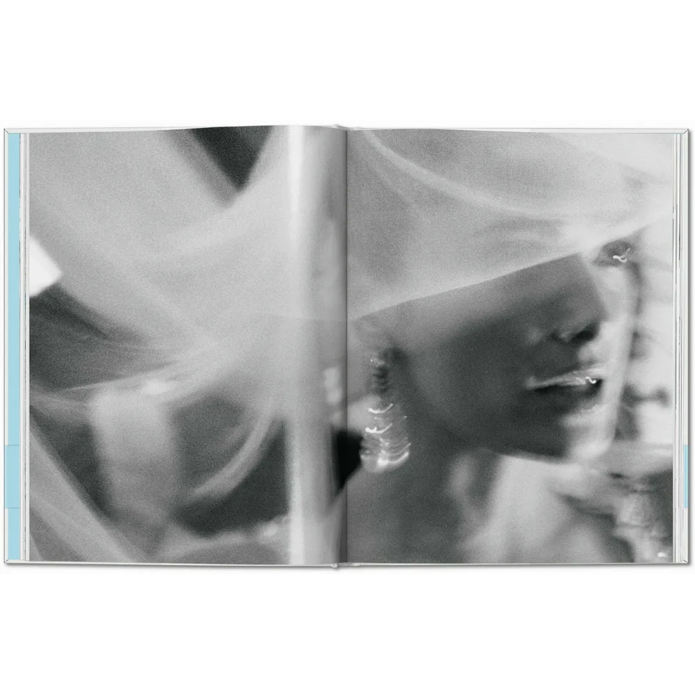 Подарочный фото-альбом Mario Testino. I Love You