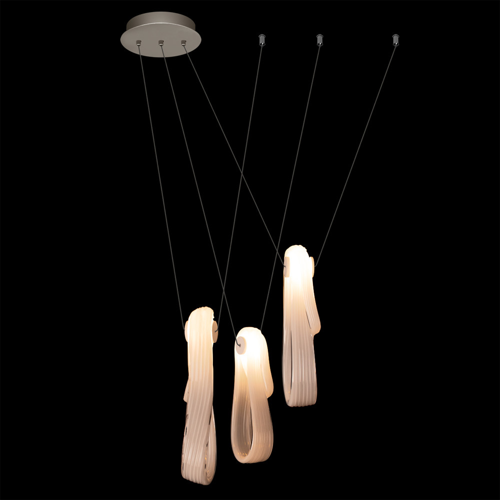 Подвесной светильник белого цвета с 3-мя изогнутыми плафонами Flow Loop