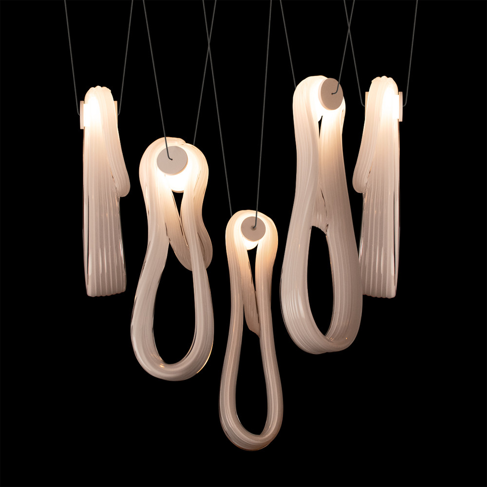 Подвесной светильник белого цвета с 6-ю изогнутыми плафонами Flow Loop