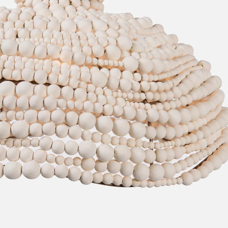 Подвесной светильник в виде купола декорированный белыми деревянными бусинами White Wooden Beads Hanging Lamp