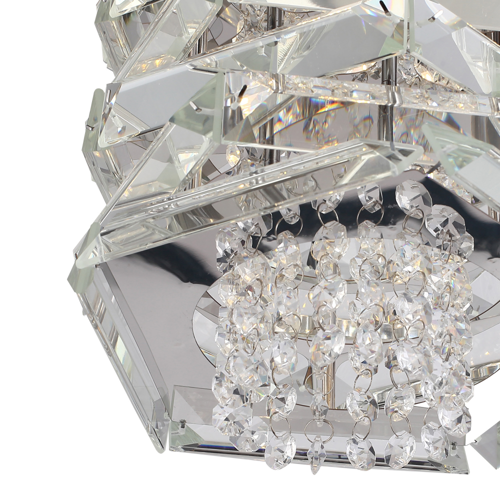 Подвесной светильник в классическом хрустальном обрамлении Light Garland